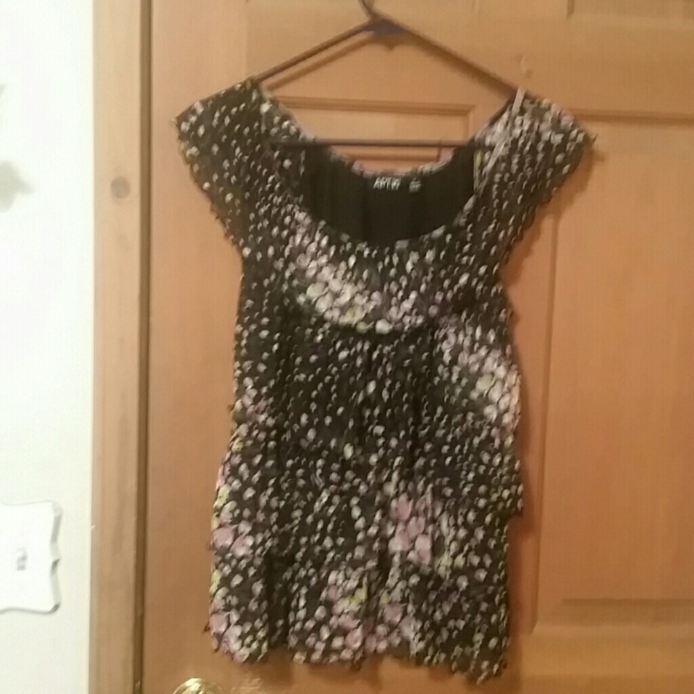 APT.9  Woman's floral blouse Size S